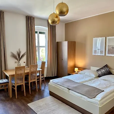 Johnys Jungle Bed & Breakfast