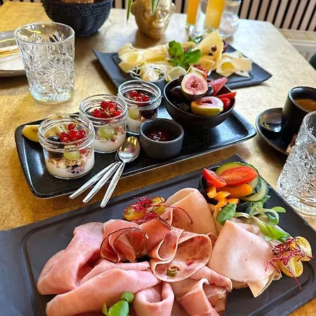 Johnys Jungle מרבאך אן דר דונאו