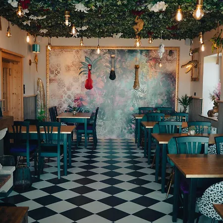 Johnys Jungle فندق مبيت وإفطار مارباخ ان در دوناو