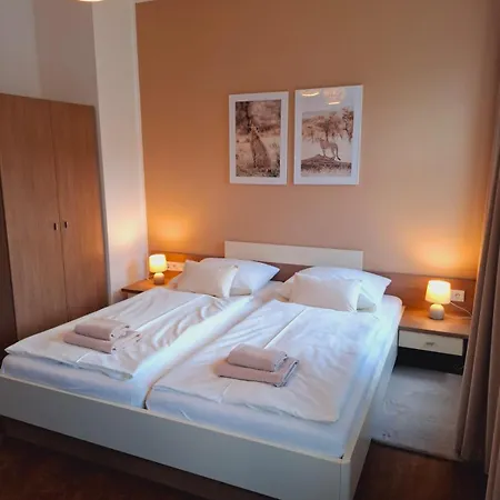 Johnys Jungle Bed & Breakfast