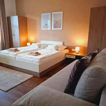 Johnys Jungle 3* מרבאך אן דר דונאו