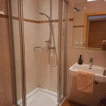 Johnys Jungle Bed & Breakfast