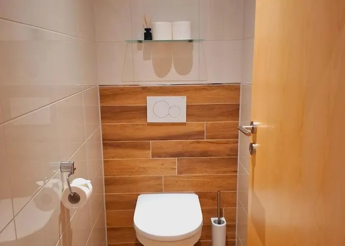 Nocleg ze śniadaniem Johnys Jungle 3*